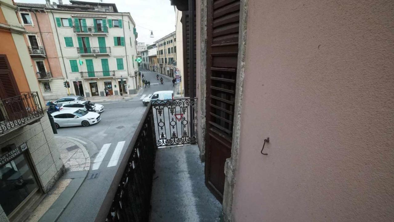 Destiny Home 2 Verona Piazza Isolo Exteriör bild